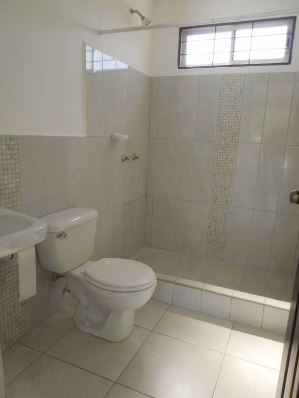 Apartamento de dos plantas en alquiler en Santo Domingo - foto 11