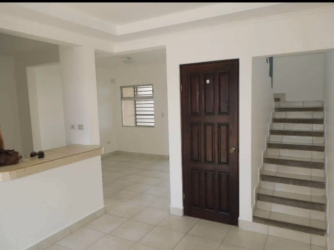 Apartamento de dos plantas en alquiler en Santo Domingo - foto 3