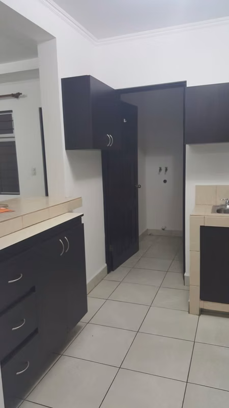 Apartamento de dos plantas en alquiler en Santo Domingo - foto 6