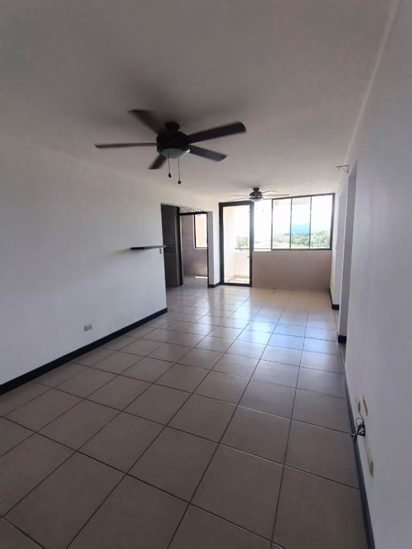 Lindo Apartamento con Vista a las Montañas - foto 4