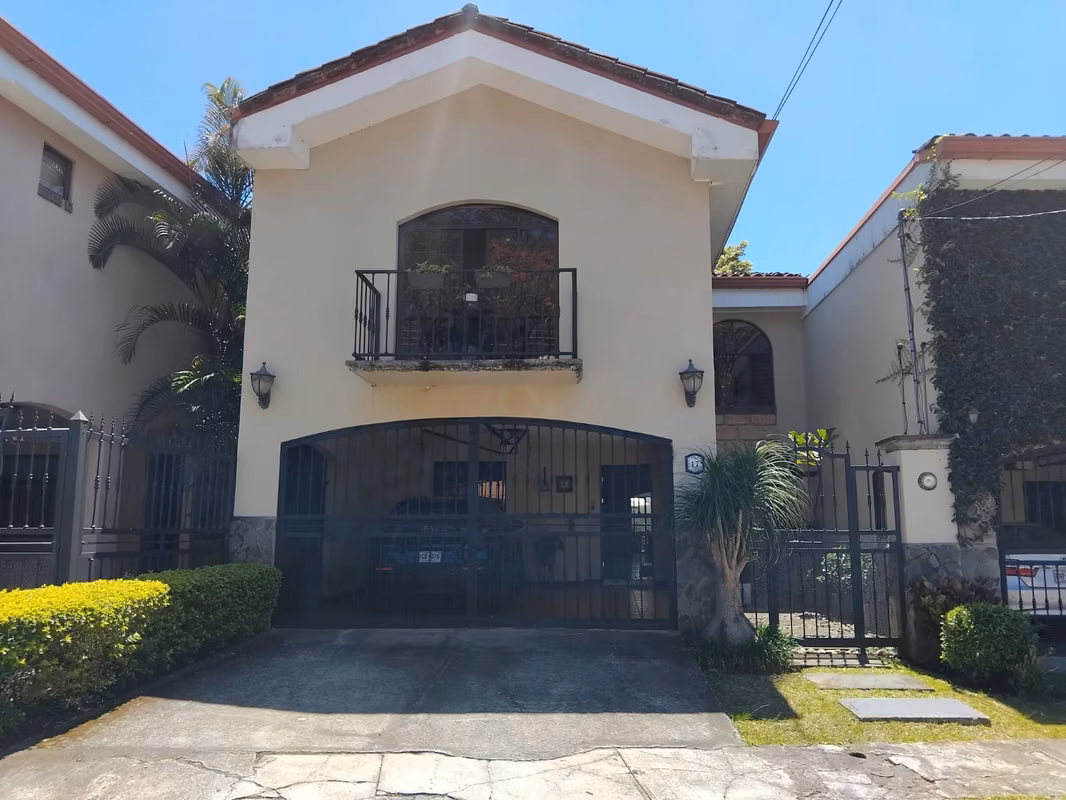 Hermosa casa en Residencial Omega, La Unión, Cartago - foto 15