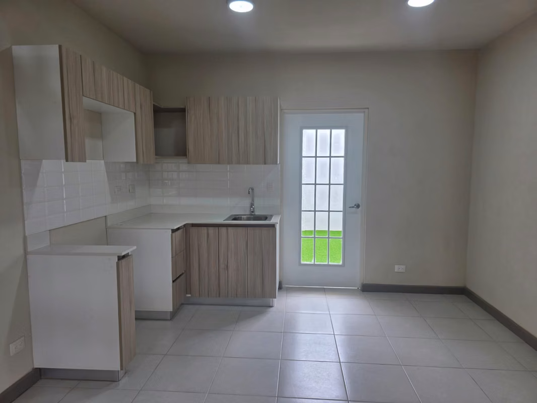 Alquiler de Apartamento en Condominio Nova, Desamparados - foto 3