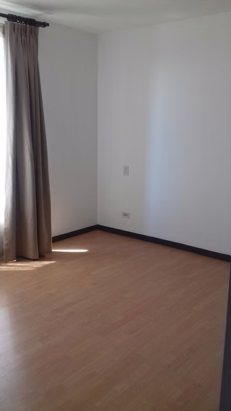 Apartamento de 2 Habitaciones en Escazú con Balcón y Piscina - foto 4