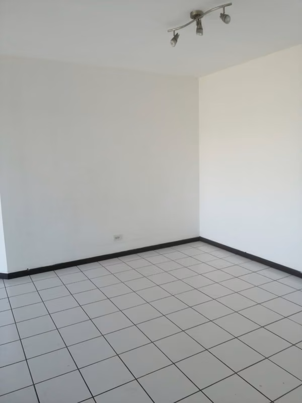 Apartamento de 2 Habitaciones en Escazú con Balcón y Piscina - foto 10