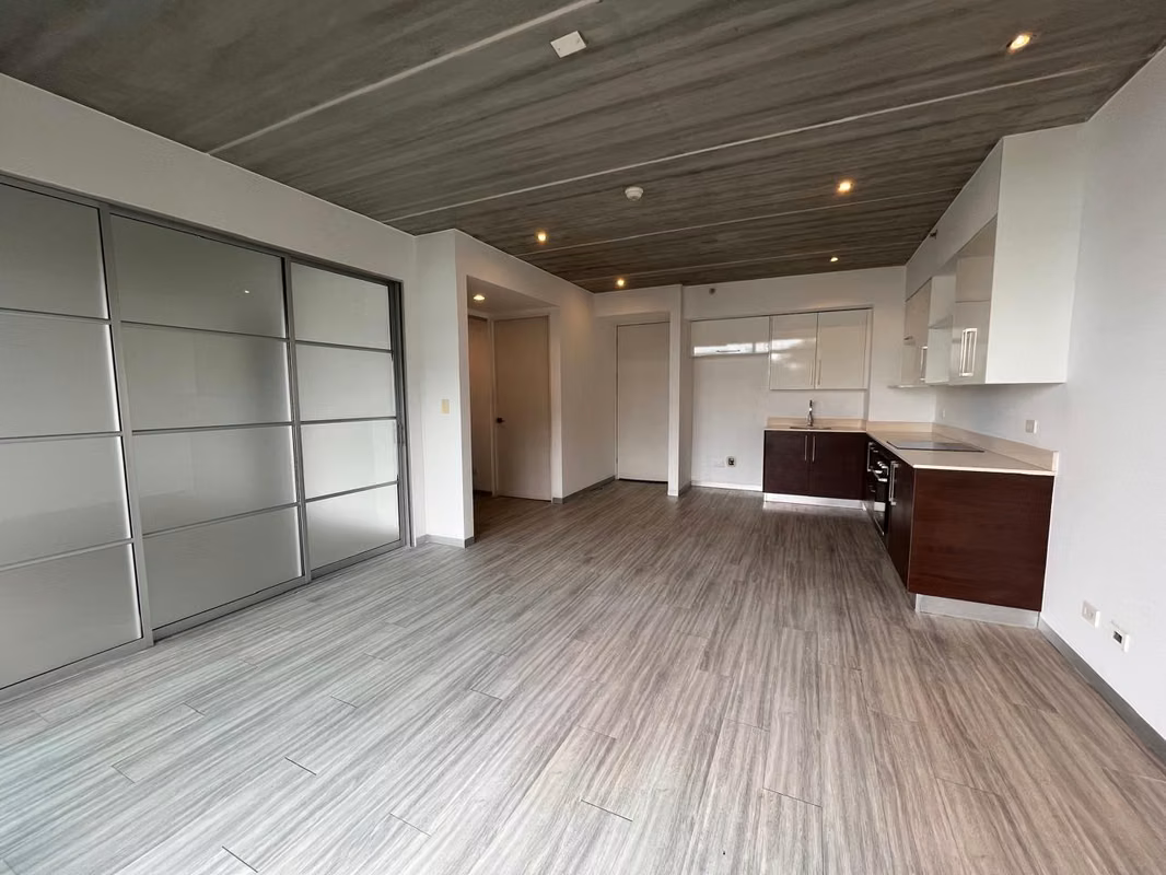 Moderno apartamento de 1 habitación en Torre Los Yoses - foto 15