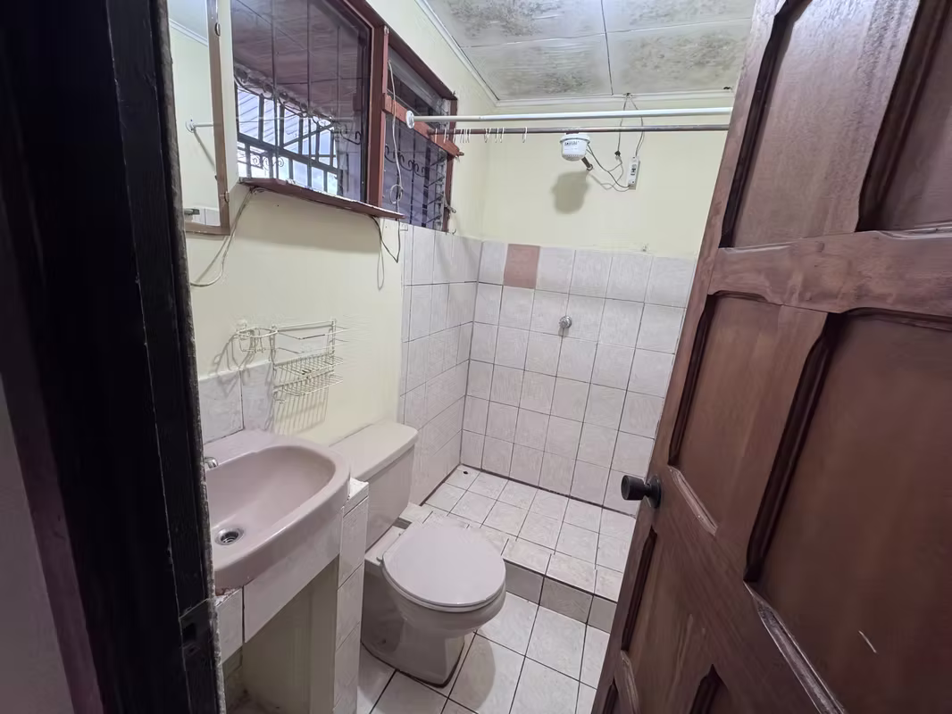 Acogedor apartamento en San Joaquín de Flores - foto 4