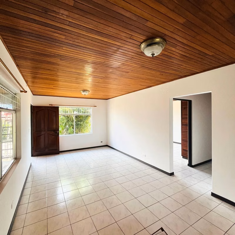 Amplia Casa en La Granja, Palmares - Ideal para Familias - foto 4