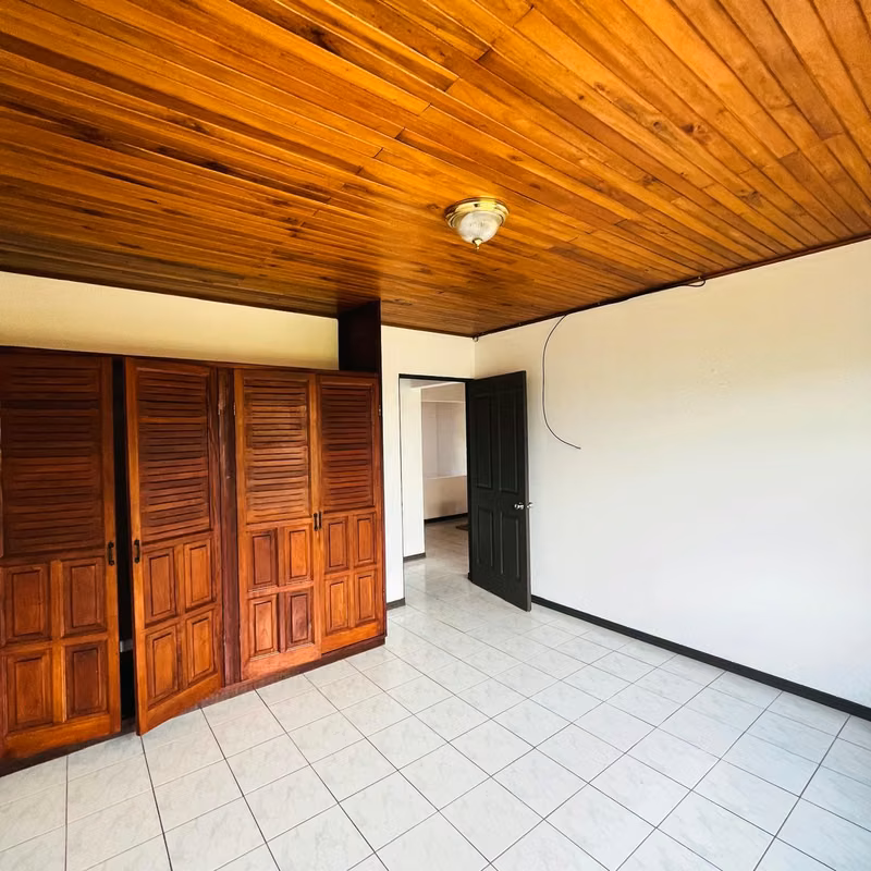 Amplia Casa en La Granja, Palmares - Ideal para Familias - foto 5