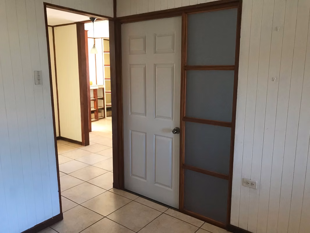 Lindo apartamento en Cartago con balcón y vista a la montaña - foto 6