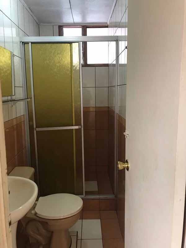 Lindo apartamento en Cartago con balcón y vista a la montaña - foto 9