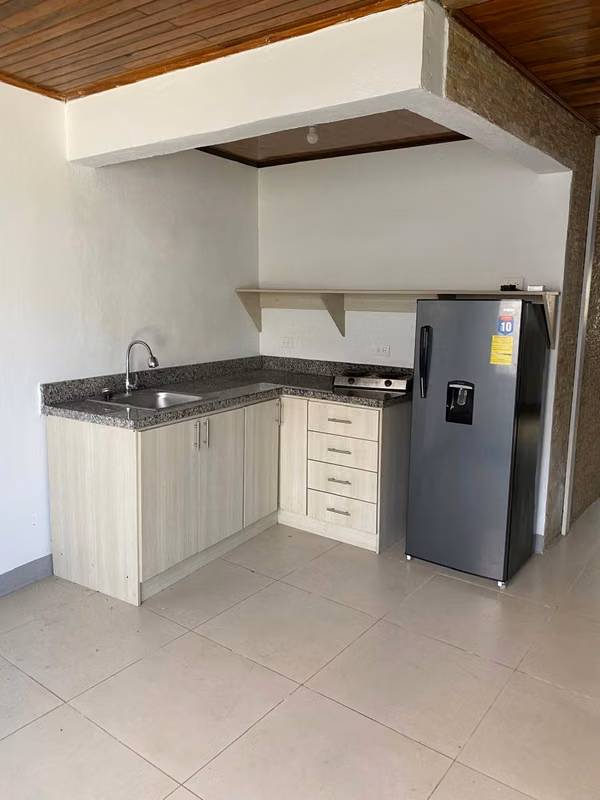 Estudio en alquiler en Santo Domingo de Heredia - foto 3