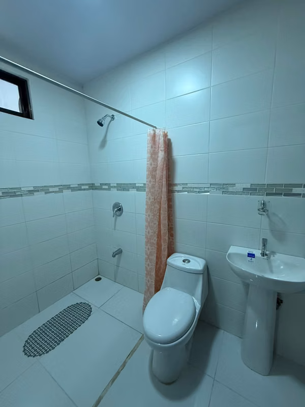 Apartamento en Calle Astorga, Grecia - Alquiler - foto 6