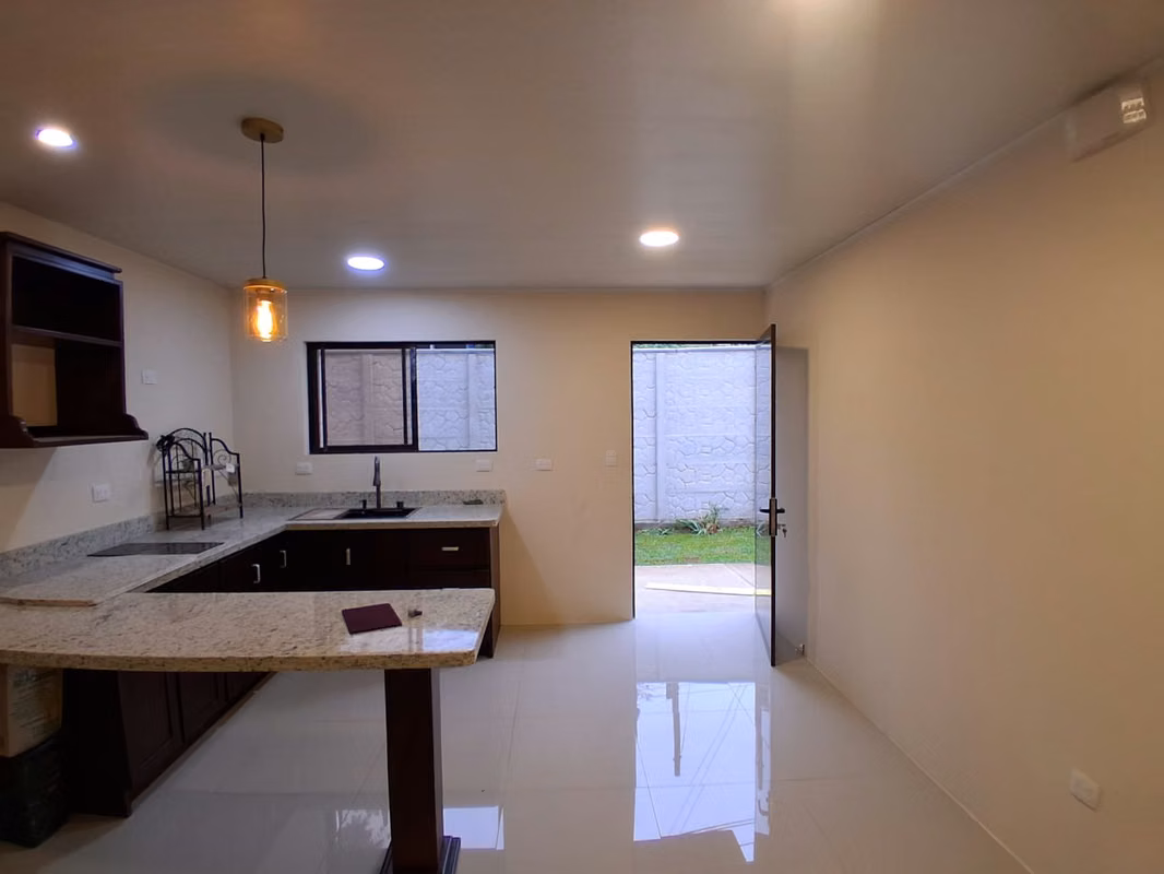 Apartamento en Calle Astorga, Grecia - Alquiler - foto 10