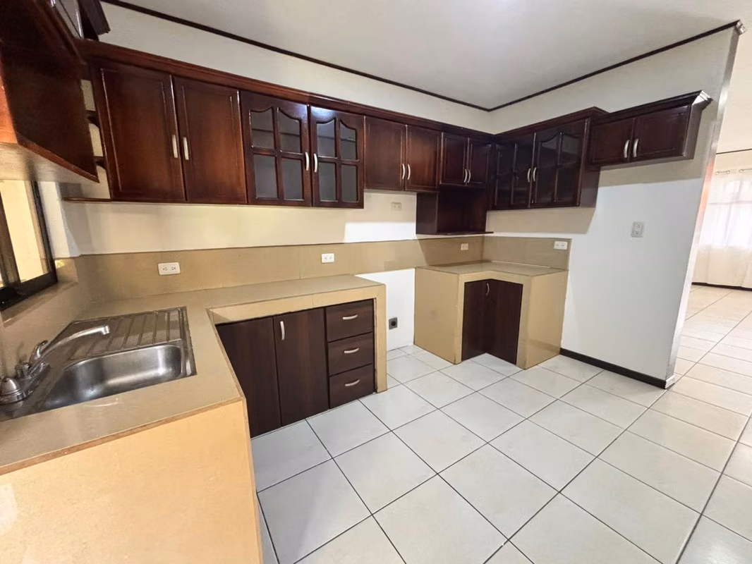 Amplio apartamento en Cartago, ideal para familias - foto 3