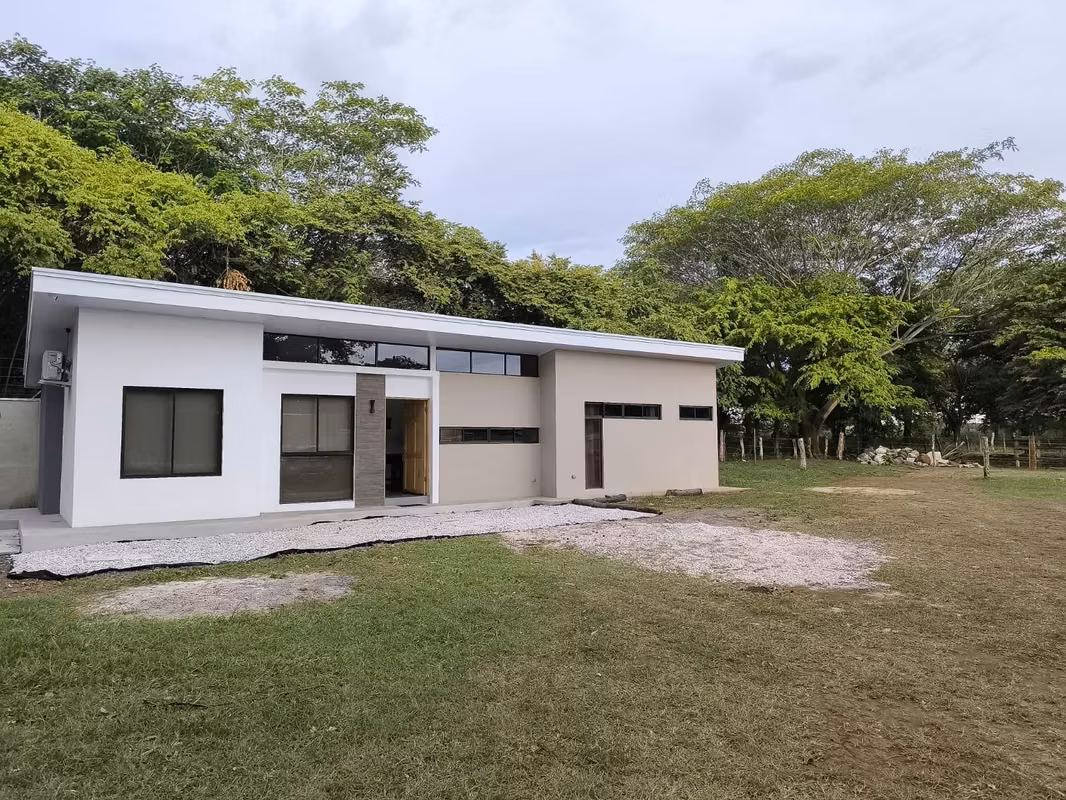 Casa Amoblada en Playa Brasilito, Ideal para Vacaciones 1