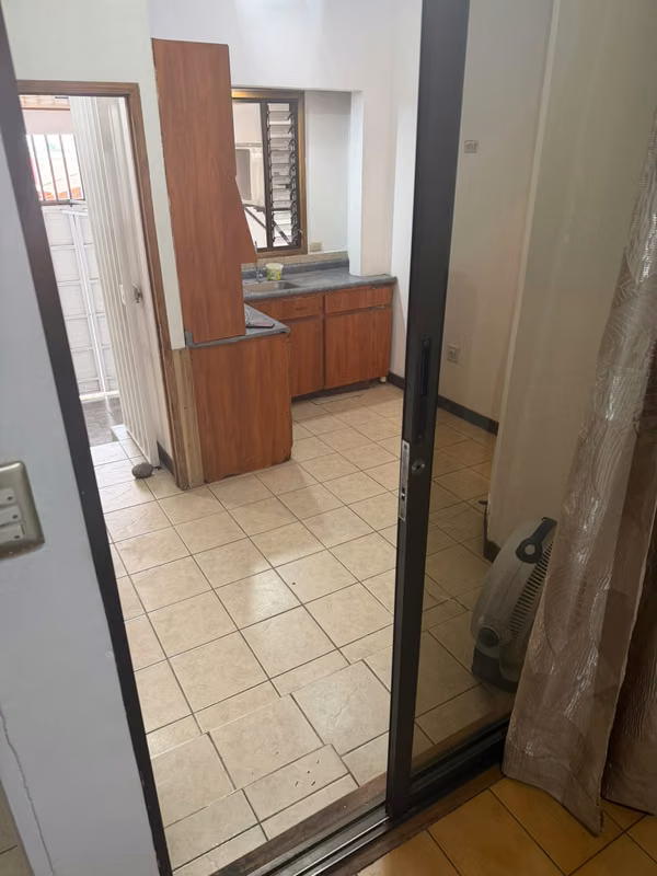 Acogedor apartamento en Moravia con servicios incluidos - foto 7