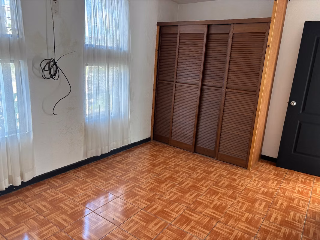 Amplio apartamento en San Antonio, Desamparados - foto 4