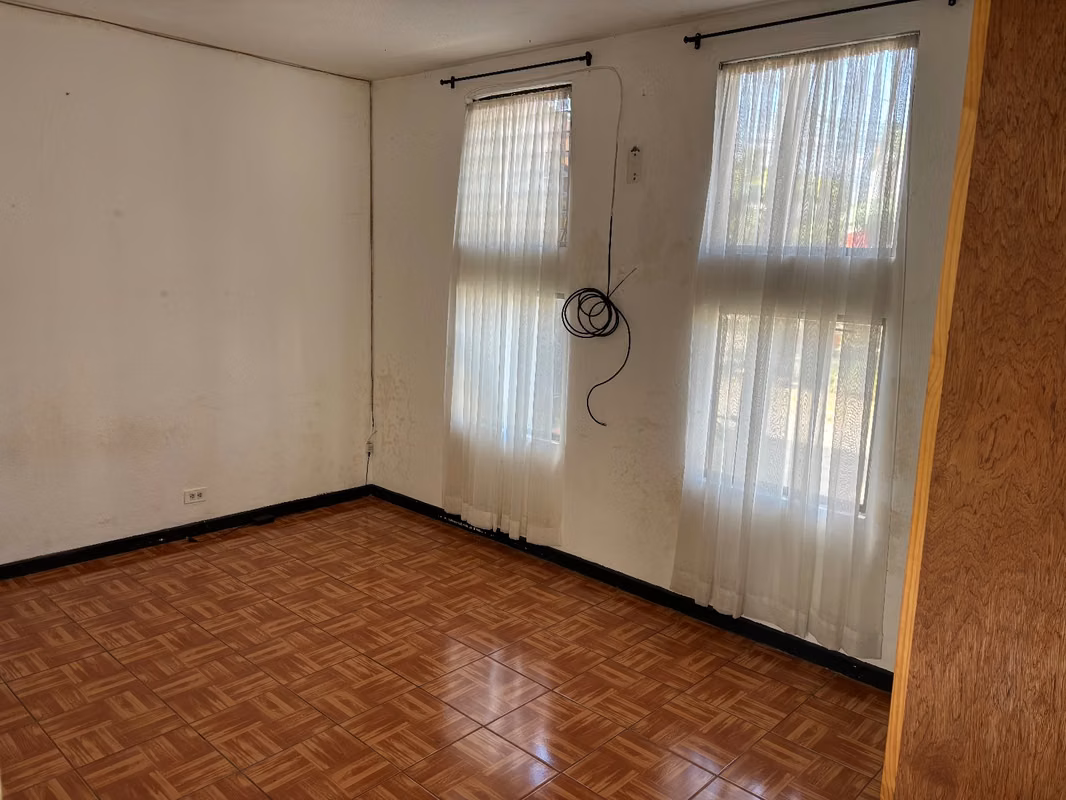 Amplio apartamento en San Antonio, Desamparados - foto 5