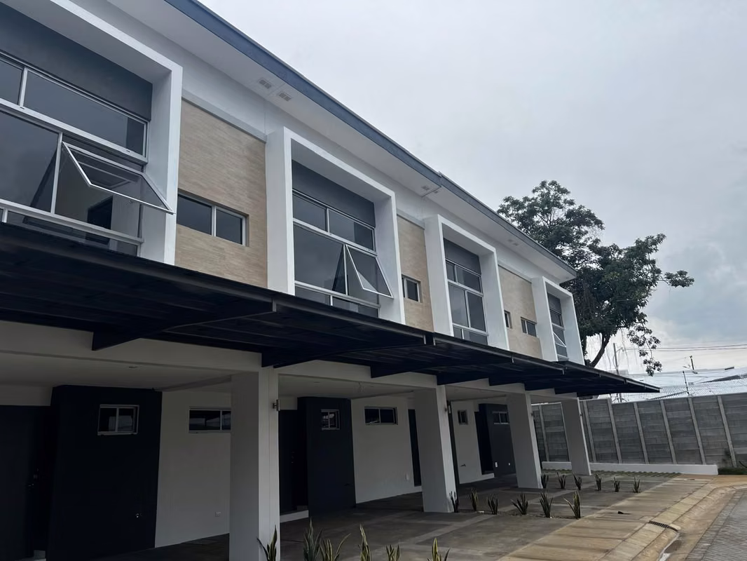 Preciosa Casa Contemporánea en Condominio en Barva - foto 3