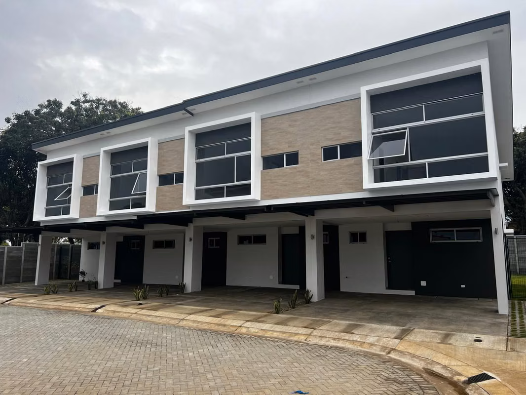 Preciosa Casa Contemporánea en Condominio en Barva - foto 4