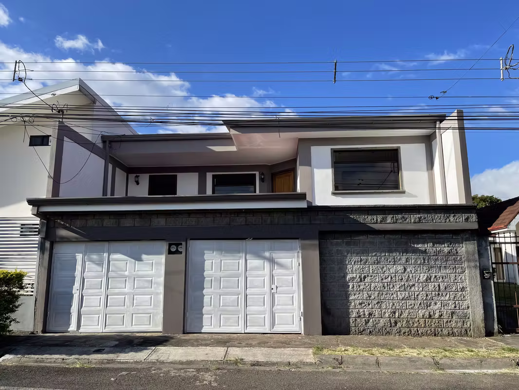 Apartamento en alquiler en San Rafael, Heredia - Seguridad 24/7