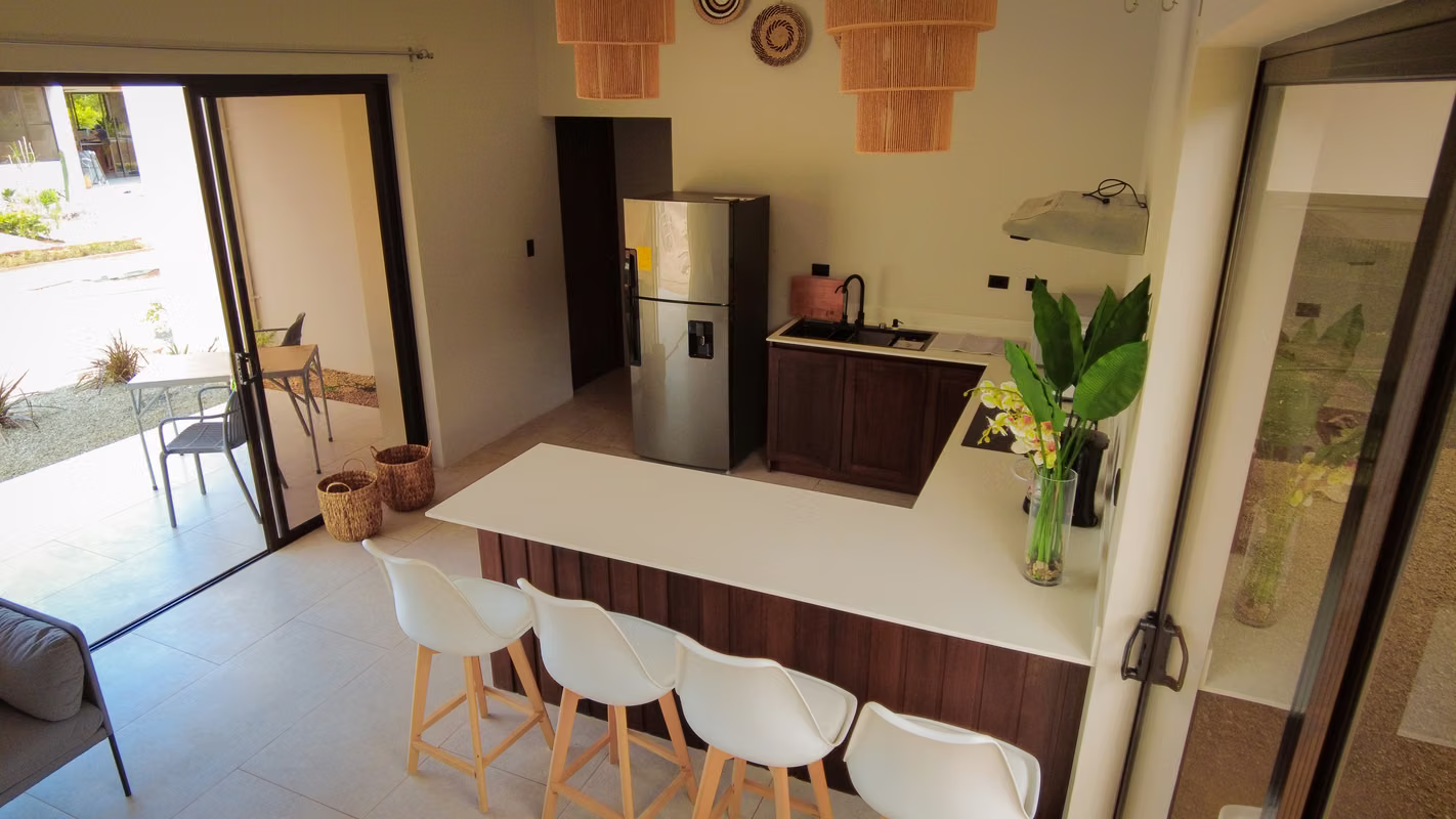 Casa de 2 habitaciones con piscina en Tamarindo - foto 4
