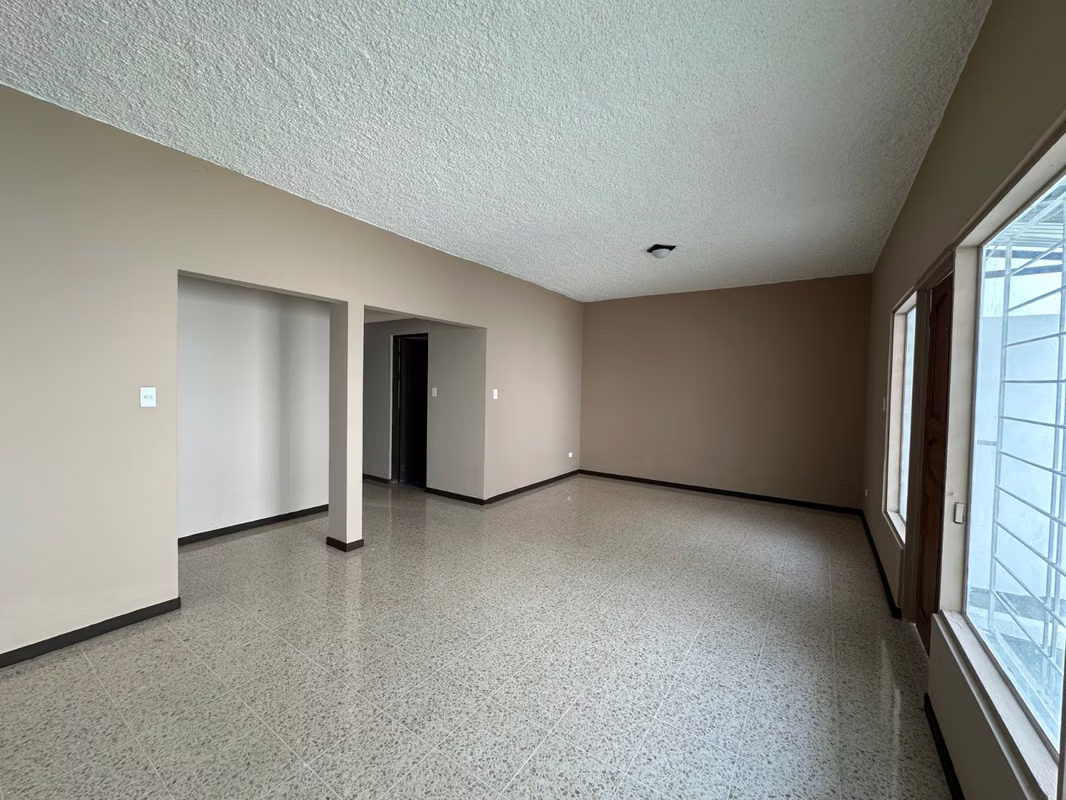 Atractivo apartamento en La Guaria de Moravia con seguridad 24/7 - foto 3