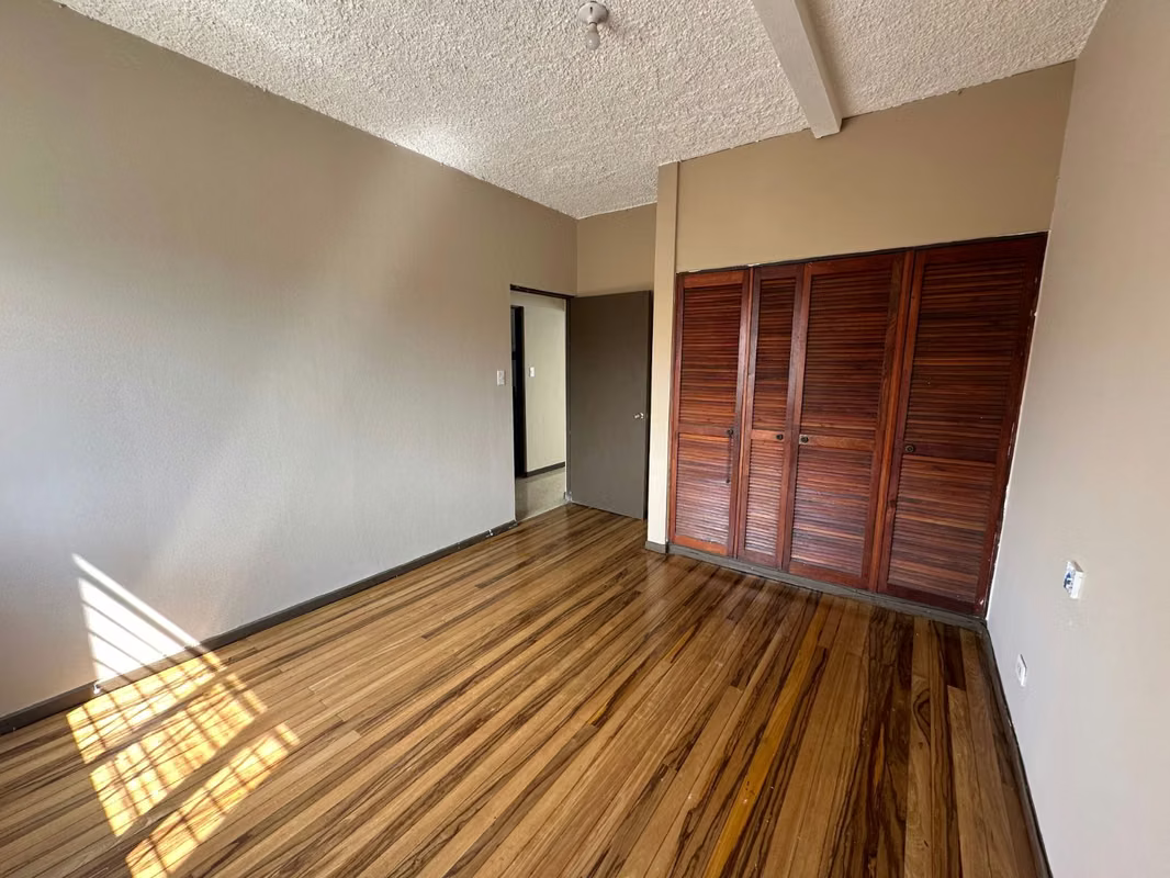 Atractivo apartamento en La Guaria de Moravia con seguridad 24/7 - foto 5