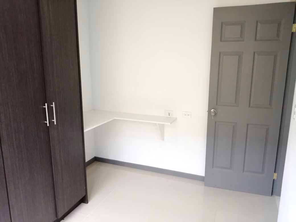 Moderno apartamento de 2 habitaciones en Tres Ríos - foto 9