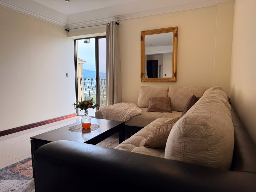 Hermoso apartamento amoblado en Escazú con vista espectacular - foto 3