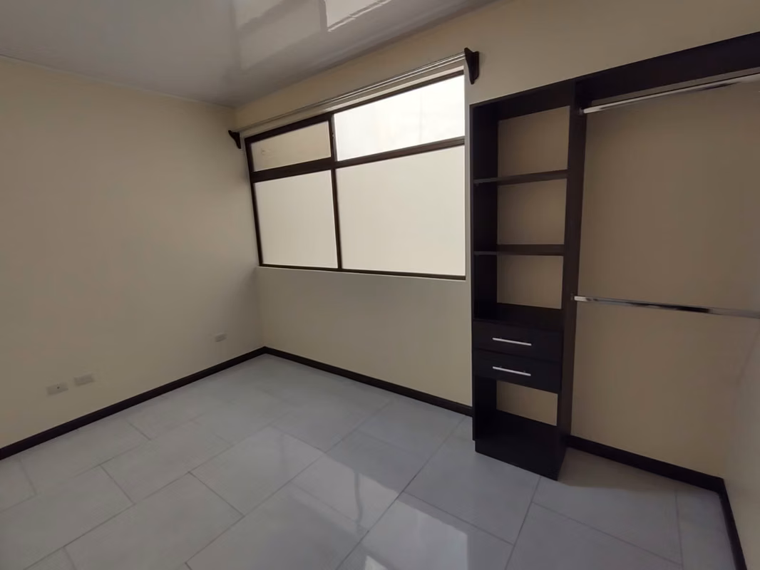 Amplio apartamento en Residencias del Este, Paraíso - foto 5