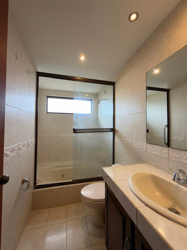Hermosa Casa en Alquiler en Santo Domingo de Heredia - foto 14