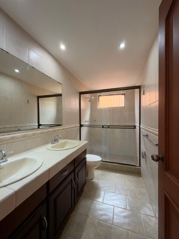 Hermosa Casa en Alquiler en Santo Domingo de Heredia - foto 10