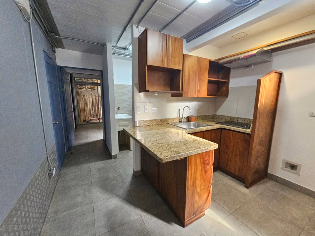 Apartamento en condominio exclusivo con piscina y gimnasio - foto 12