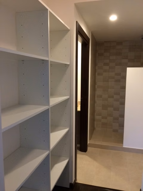 Apartamento en condominio exclusivo con piscina y gimnasio - foto 6