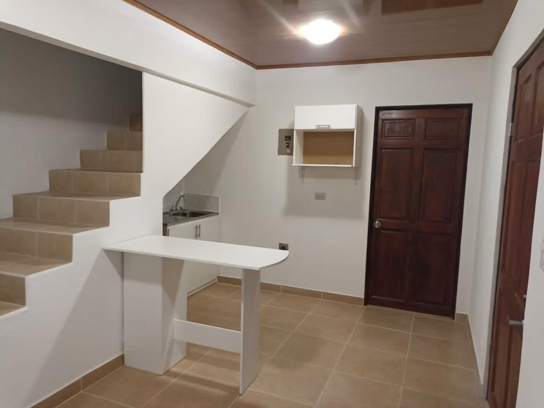 Acogedor apartamento de 1 habitación en Santa Ana - foto 4