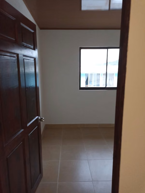 Acogedor apartamento de 1 habitación en Santa Ana - foto 6