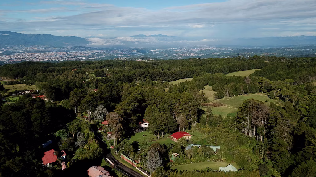 Clásico Chalet de Montaña en San Rafael, Heredia - foto 5