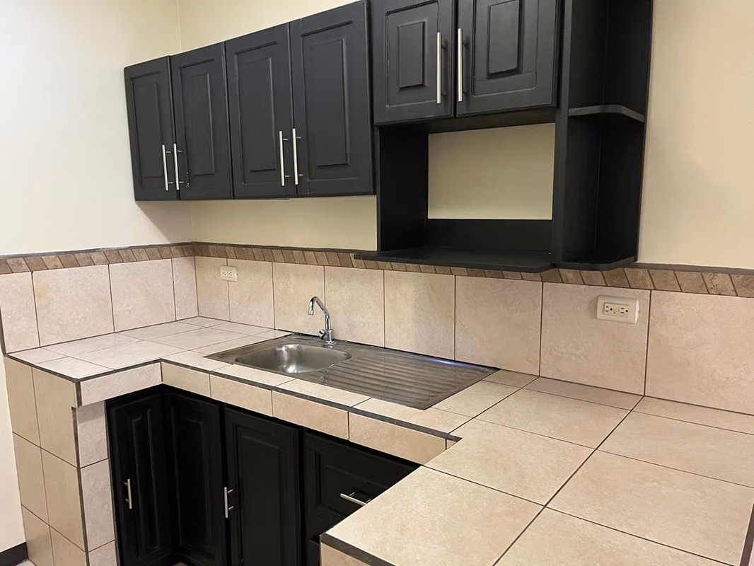 Hermoso apartamento en Pozos, Santa Ana - Ideal para pareja - foto 4